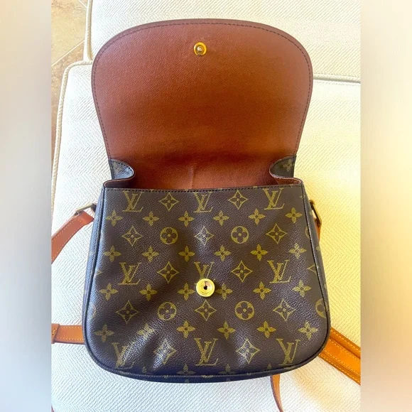 LOUIS VUITTON St. Cloud Crossbody/Shoulder Bag - Picture 15 of 17